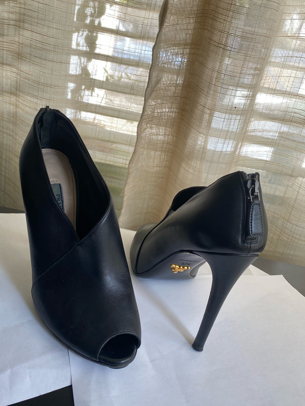 Prada Black Leather Peep-Toe ankle boots Booties Back Zipper pumps slides sandal